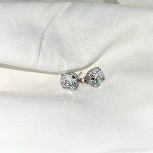 POPS Diamond Stud 💎